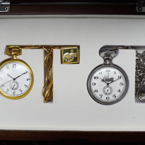 Baekbeom Kim Goo & Yun Bonggil pocket watch- Official collectible watch - Image 4